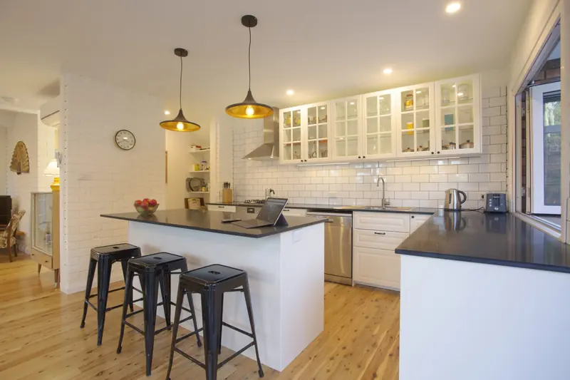 The fully equipped cottage kitchen